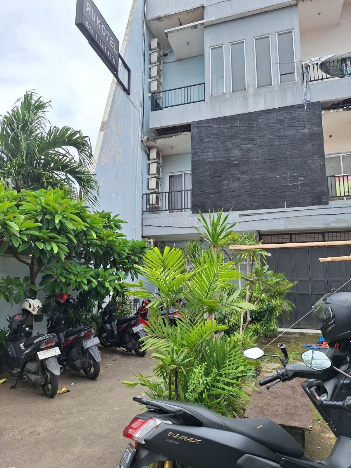 Oyo 93584 Rukotel South Tangerang Exterior photo