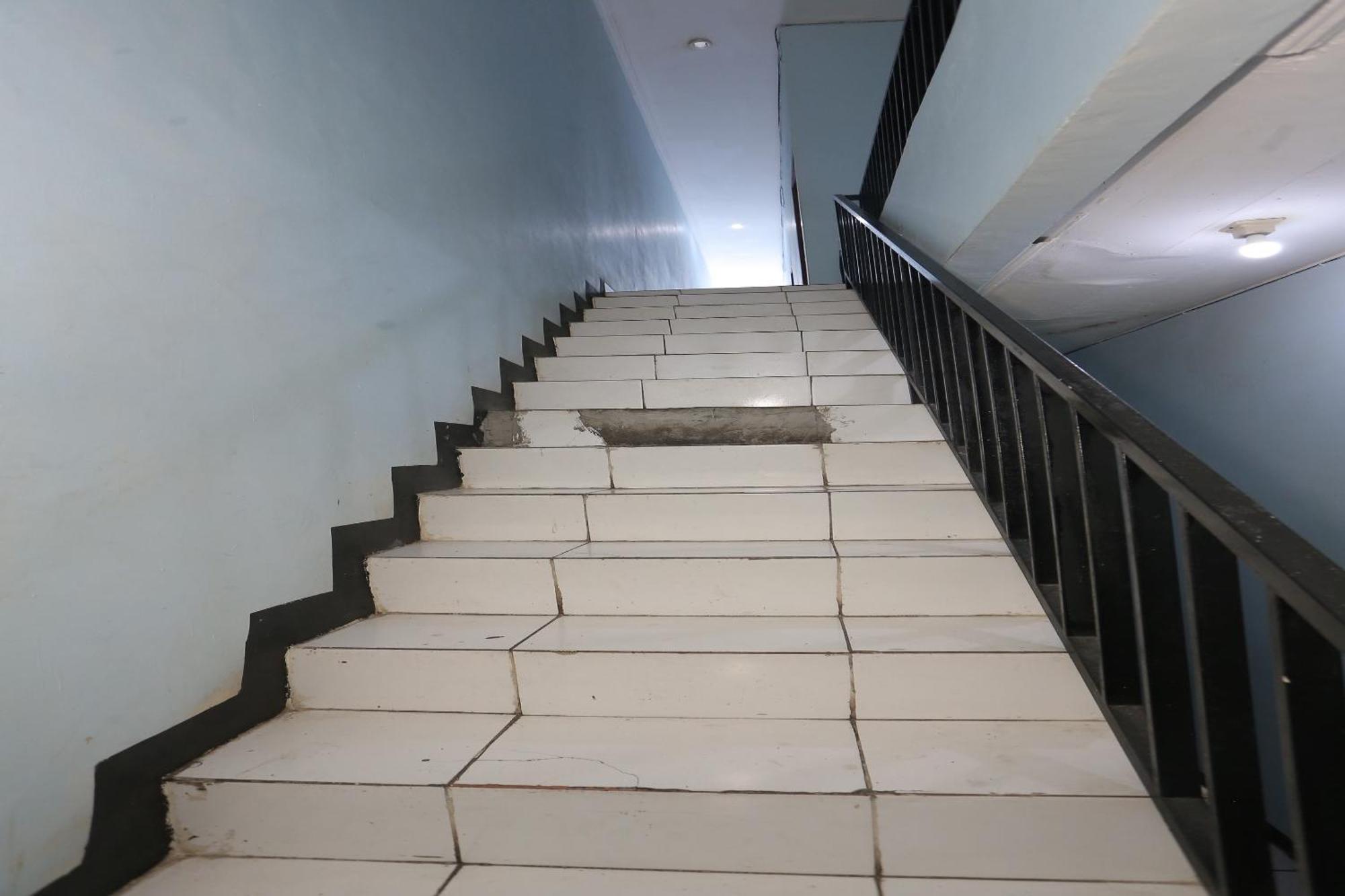 Oyo 93584 Rukotel South Tangerang Exterior photo